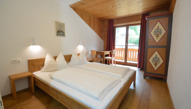 2 Bettzimmer 1