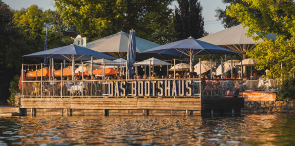 bh_Bootshaus vom Wasser_small