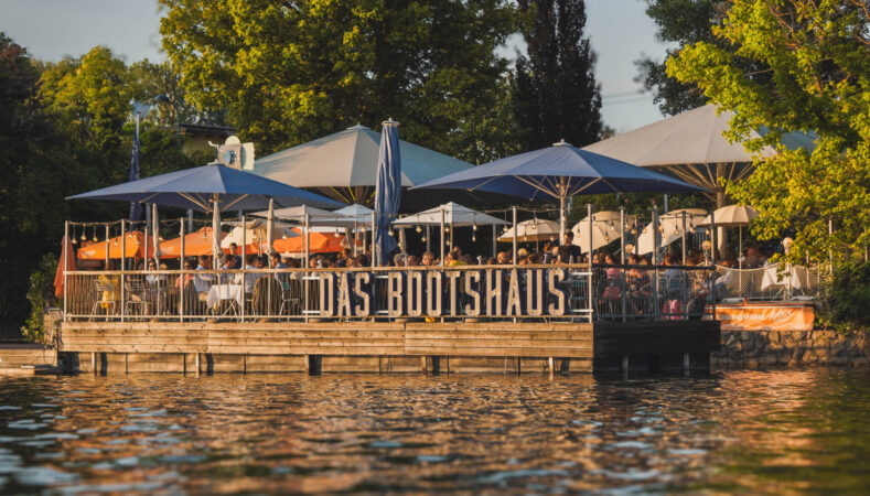 bh_Bootshaus vom Wasser_small