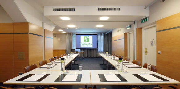 functionality and state of the art equippment - meeting at the Holiday Inn Vienna City