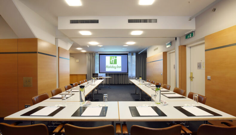 functionality and state of the art equippment - meeting at the Holiday Inn Vienna City