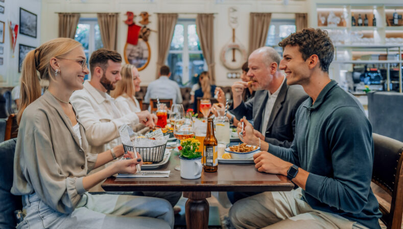 landtmanndasbootshaus_innen_fc_nurielmolcho