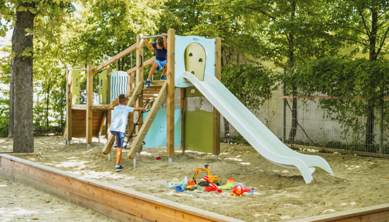 napoleon_spielplatz_fc_nurielmolcho