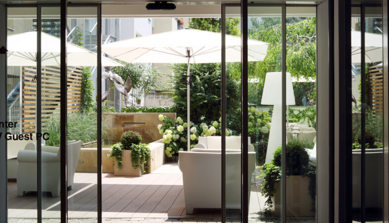 Peaceful Hideaway in the city 01