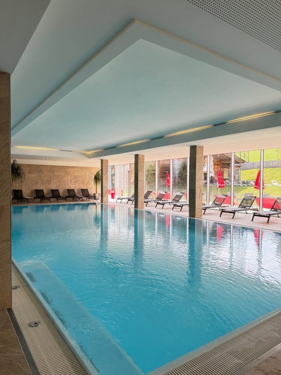 Pool Neu