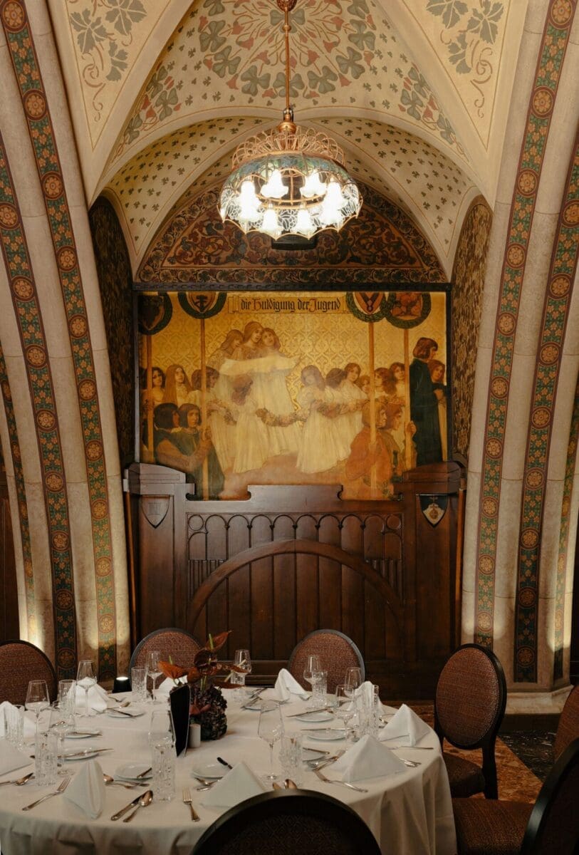 Rittersaal-Malerei-(c)Ana-Baros