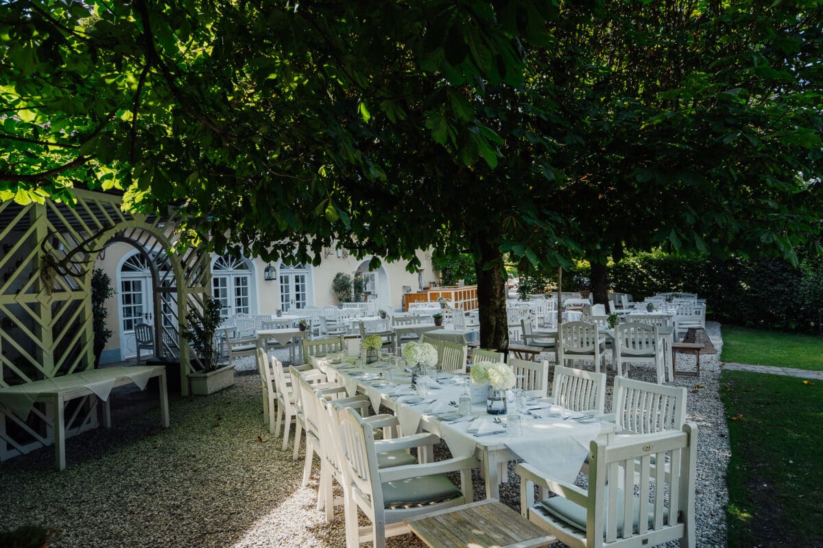 Schlosswirt zu Anif Garten