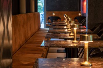 Steakrestaurant-Innsbruck-Woodfire-Bar-Seite-Lounge